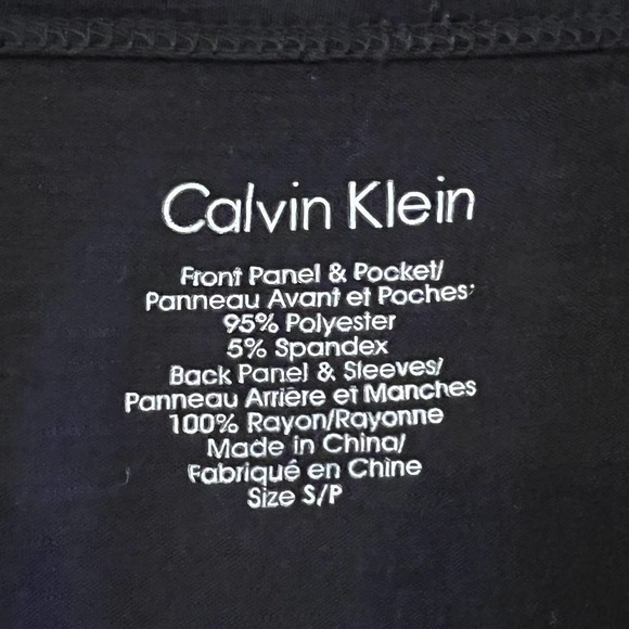 CALVIN KLEIN SNAKE PRINT SCOOP NECK SHORT SLEEVE TEE IN BLACK WOMEN'S SIZE SMALL - Picture 8 of 10